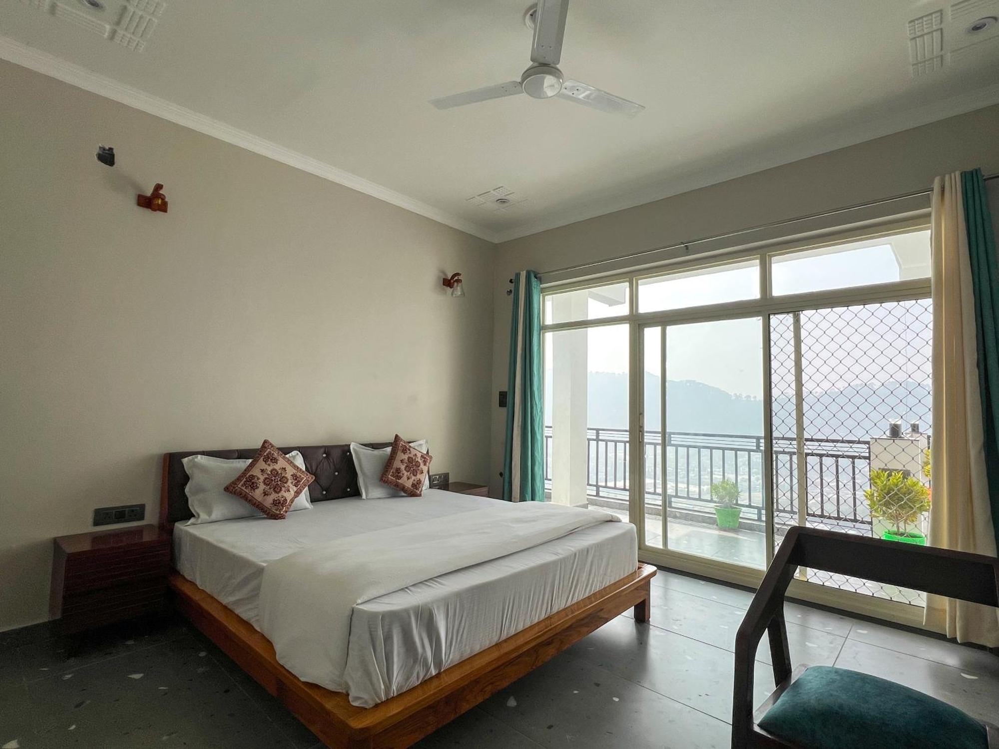 Manika Homestay *