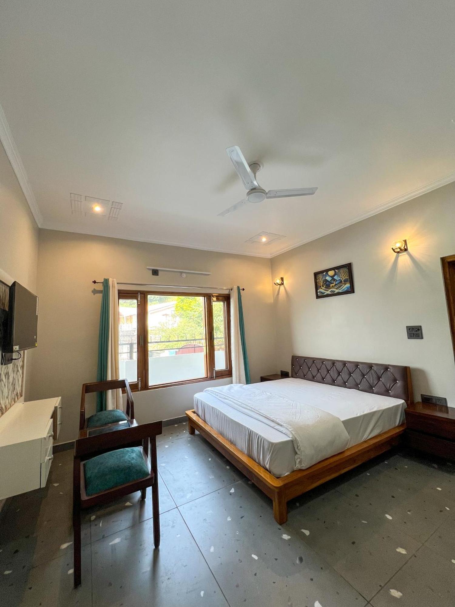 Manika Homestay *